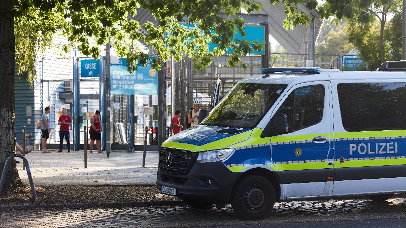 After 9 Underage Girls Sexually Abused by Syrians At Swimming Pool, German Mayor Points to ‘Hot Weather’