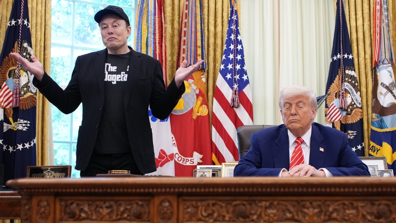 White House Reviewing SpaceX Contracts as Musk Feud Continues