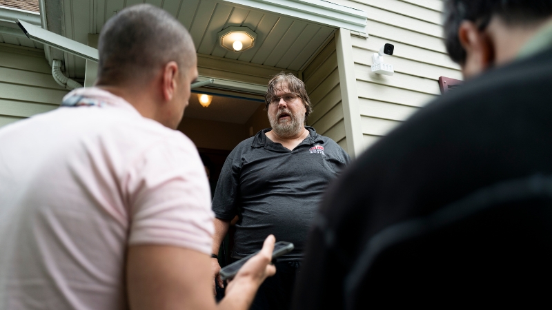 Manhunt Underway in Shootings of Minnesota Lawmakers