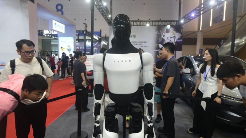 Humanoid Robots To Be Used at Houston Foxconn Plant