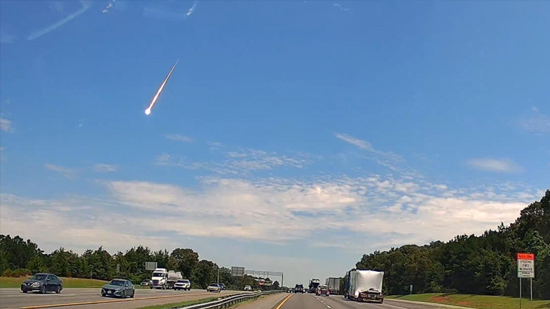 Video: ‘Fireball’ Seen Falling from Sky Over Southeast U.S.