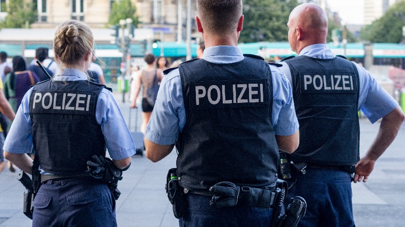 Police Arrest 3 Aliens in Germany For Kidnapping Another Alien