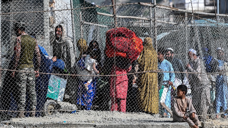 Pakistan Detains Afghan Migrants Bound For Germany as Row Escalates Over Resettlement Delays