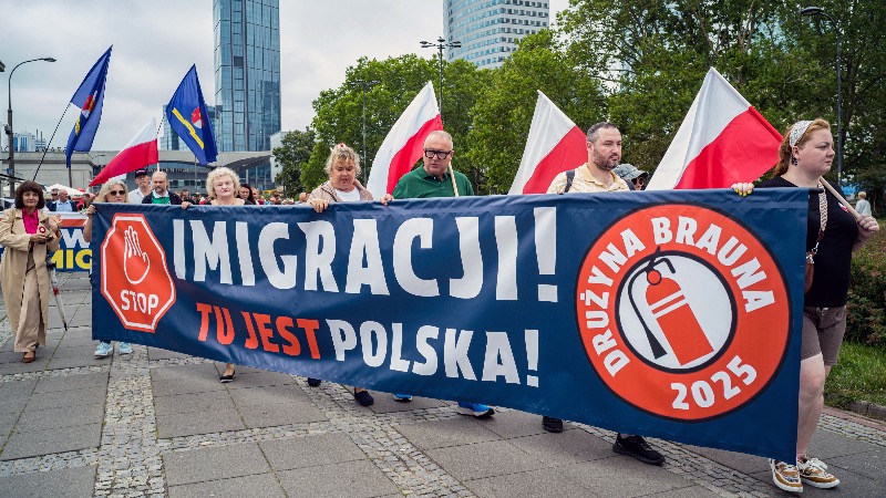Poles Push Back: Mass Protests Target Alien Invasion Across 80 Cities