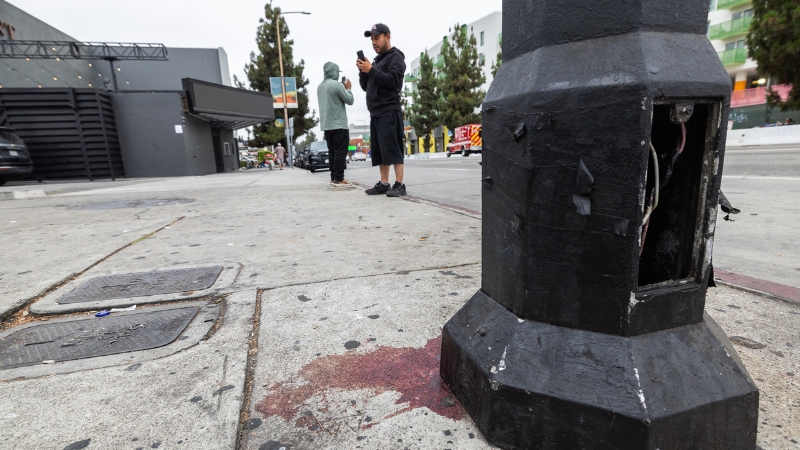 Car Drives into Crowd outside LA Nightclub, 30 Injured