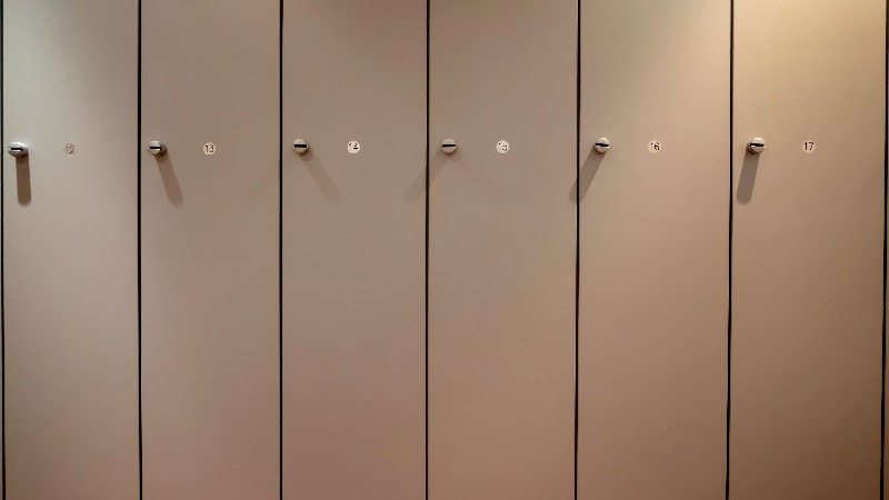 Nurse Wins Locker Room Case Vs. Tranny in Scottland