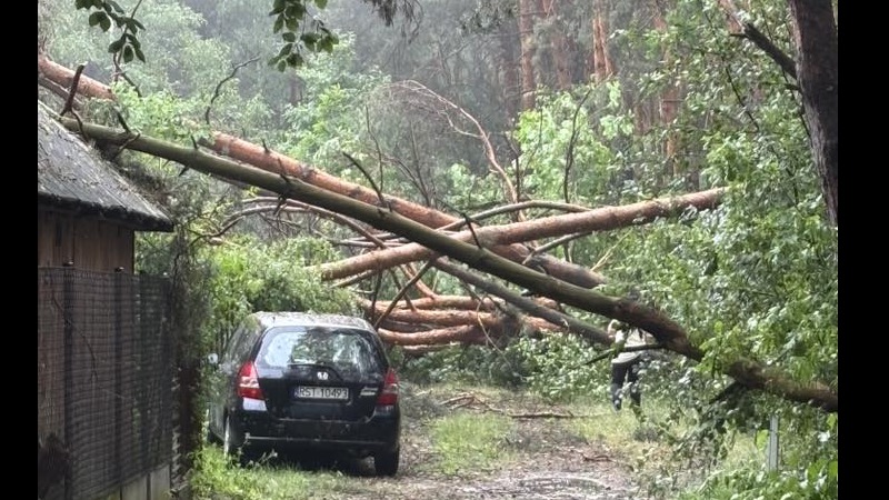 Poland And Hungary Suffer Heavy Rainfall, More Thunderstorms Coming