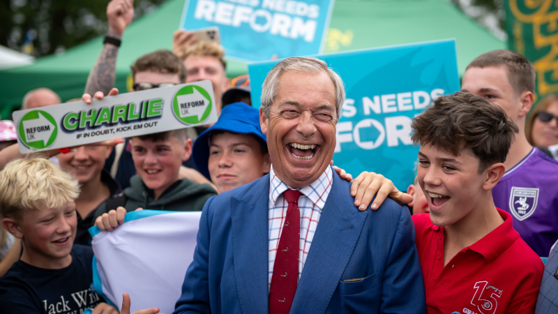 New UK Party Challenges Farage, Vows to Fight Globalism