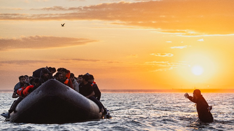 UK Alien Invasion ‘Crackdown’ Targets Very Small Players As Anger Boils Over