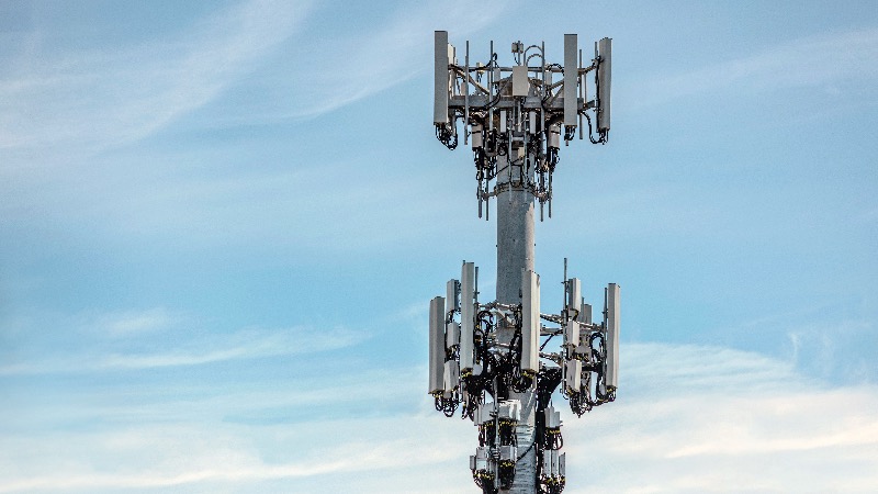 Residents In Small Nevada Town Step Up Fight Against Verizon’s Plan To Build Cell Tower Near School, Homes