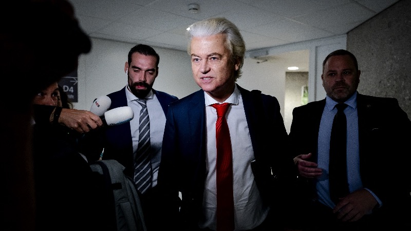 Dutch Muslim Groups File Complaint Against Geert Wilders Ahead Of Decisive Election