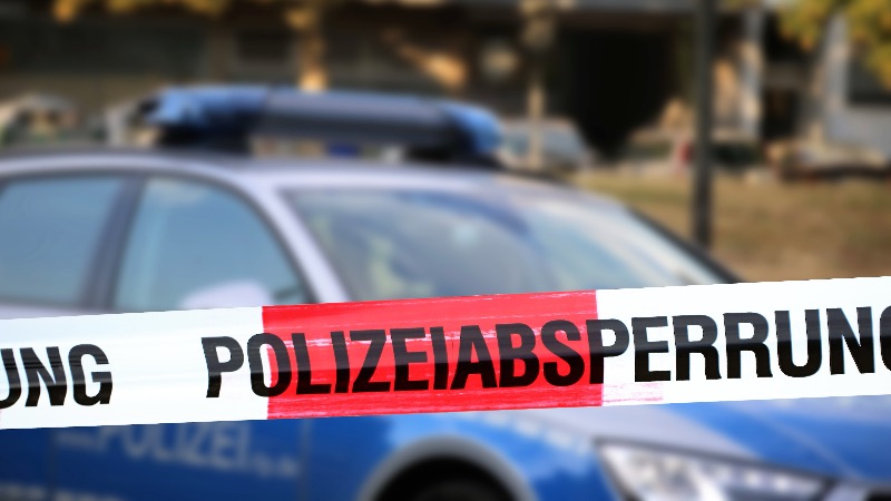 Gang Of Aliens Stab Man In Germany