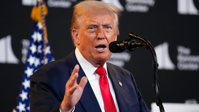 Watch Live: Trump Continues Cleaning Out Deep State Intel Officials, Revokes Security Clearance Of 37 Russiagate Architects