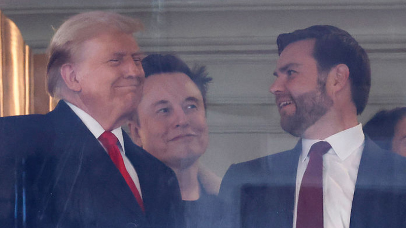 Musk Scrapping America Party? WSJ Claims He’s Backing Vance in 2028