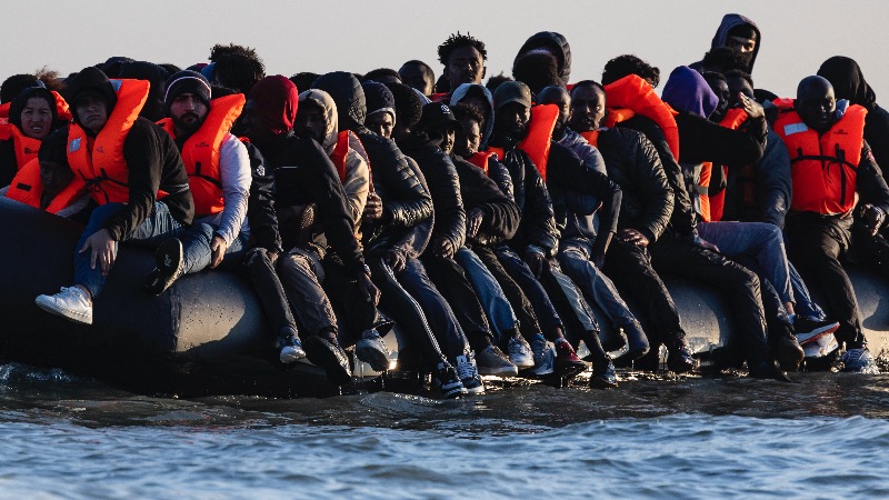 Enter The Mega Dinghy: Channel Alien Invasion Ship Sets New Record