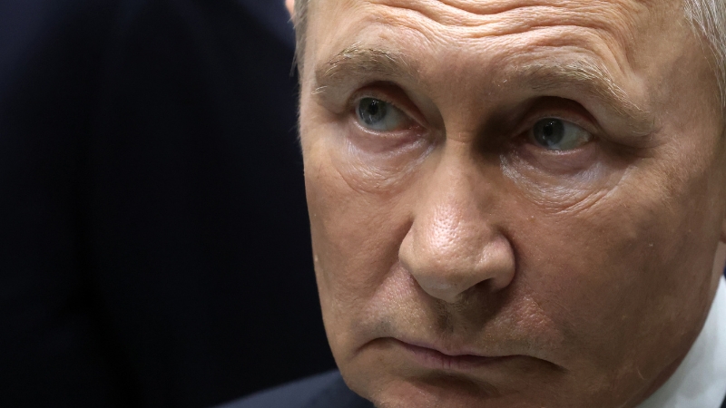 Putin: Foreign Troops in Ukraine Would Be “Legitimate Targets” for Russian Attacks