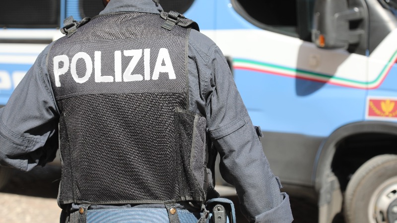 MaleItalianPolice.jpg