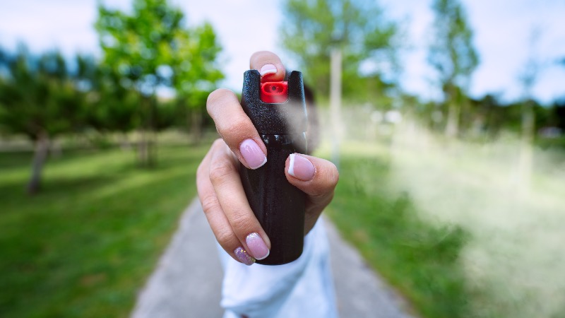 Netherlands Weighs Pepper Spray Legalization After Alien Murder of Teen