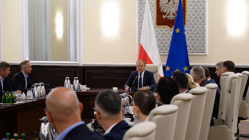 PolishCabinetMeeting.jpg