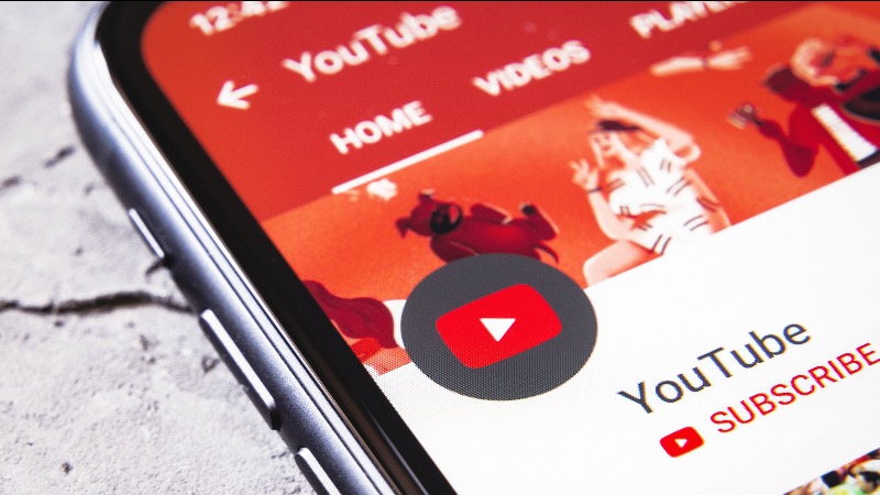 YouTube Expands AI Age Checks, Users Face ID Verification