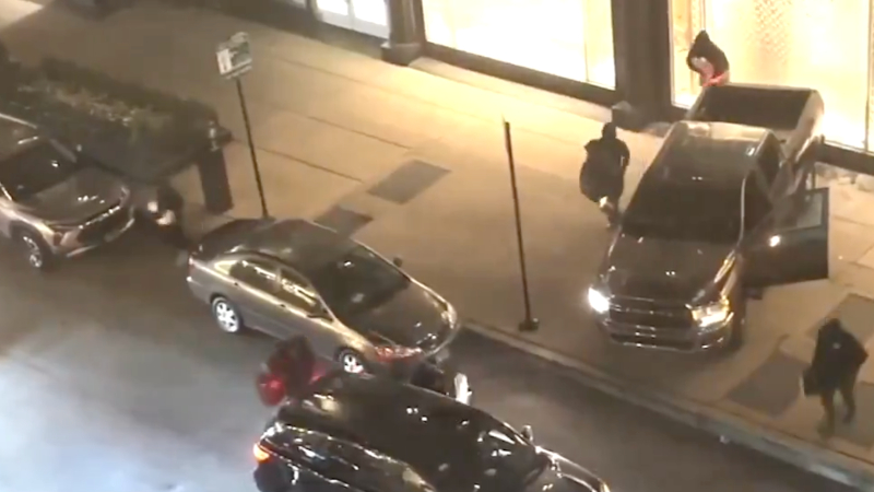 Seven Crash-and-Grab Suspects Charged With Murdering Chicago Man Day Before His Baby’s Birth