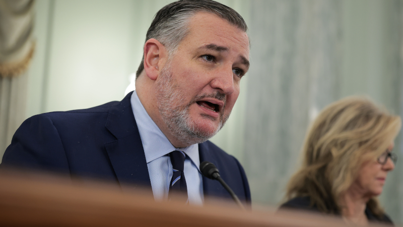 Sen. Cruz Slams FCC’s ‘Mafioso’ Tactics Against ABC Over Jimmy Kimmel