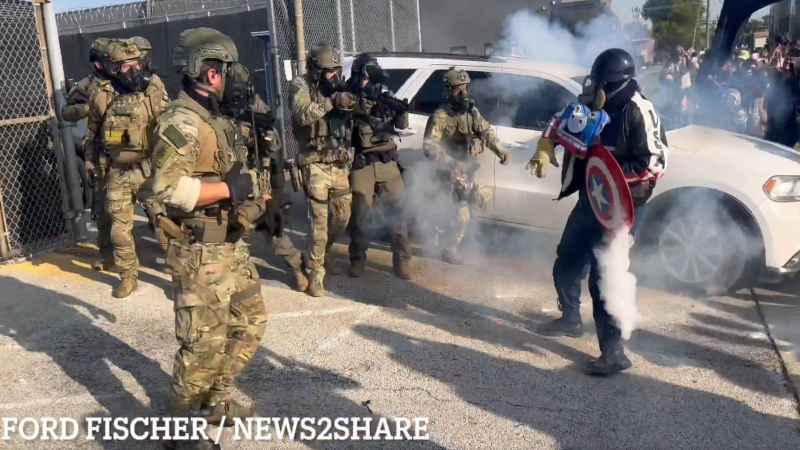 Watch: Feds Trounce Leftist ICE Protesters Blocking Vehicles From Exiting Immigration Facility