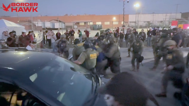 VIDEOS: Feds Rout Antifa at Chicago ICE Facility