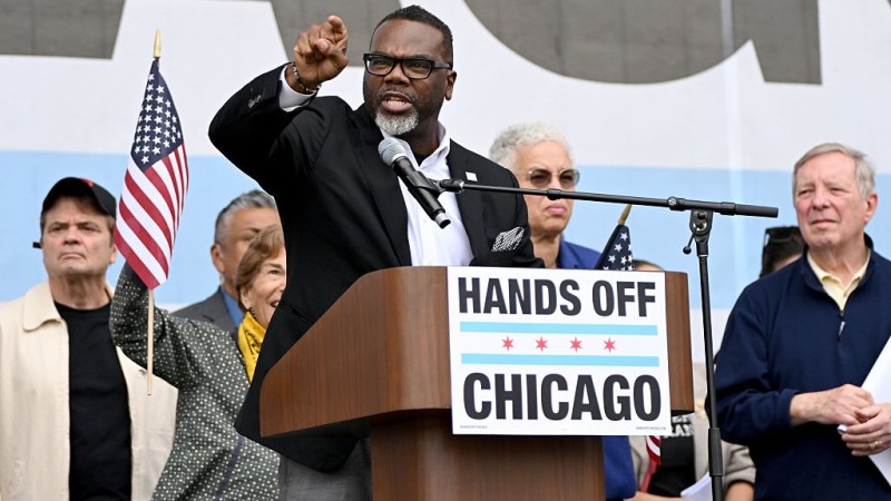 “Some Sort Of A Sci-Fi Message?” – Dem Chicago Mayor Johnson Scolds Reporter For Using Term “Illegal Alien”