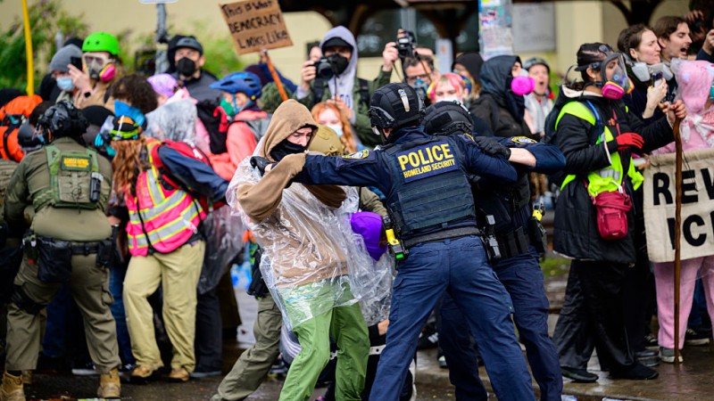 Watch Live: Senate To Vote On Gov’t Spending Bill, Portland Antifa Insurrectionists Receive U-Haul Full Of Supplies, Schumer Promotes Anti-Trump Uprising & Much More!