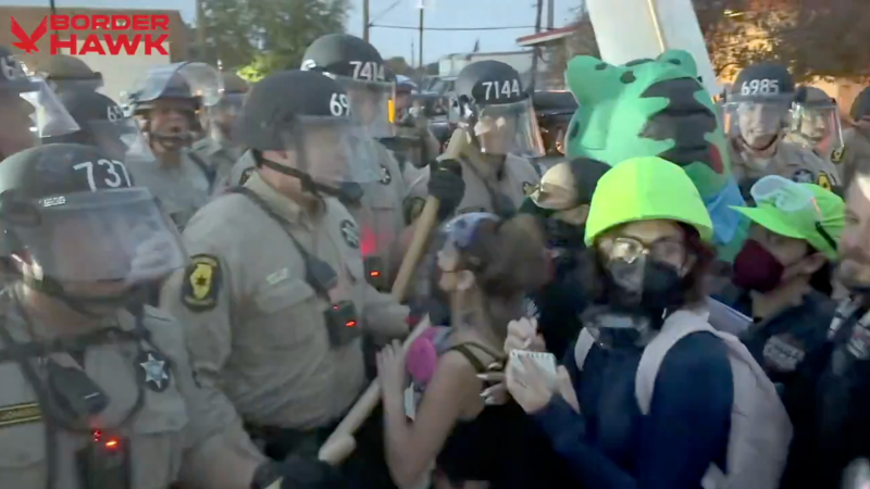 VIDEOS: Chicago ‘No Kings’ Protest Ends in Riot at ICE Facility