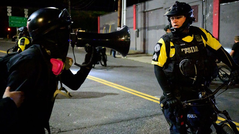 National Guard Now! Portland Police Continue Working With Antifa, Against Federal Agents