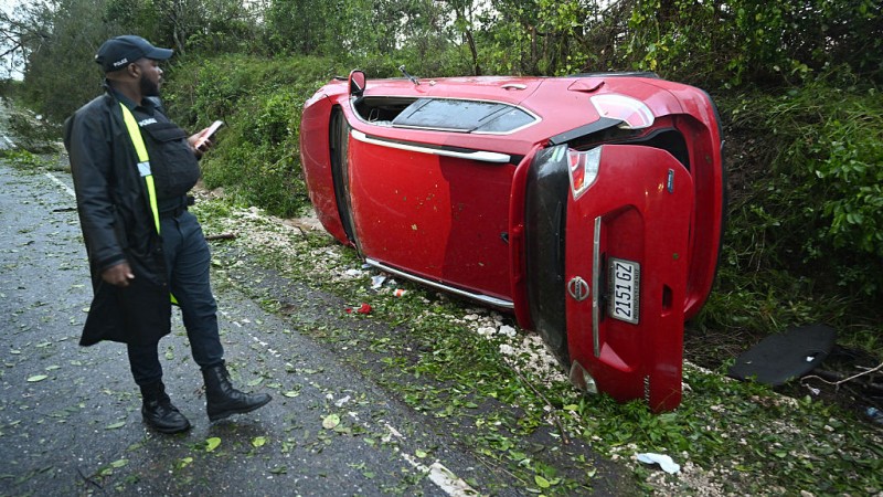 Jamaica Devastated By Menacing Hurricane Melissa: Widespread Power Outages, Internet Blackout, & Severe Infrastructure Damage 
