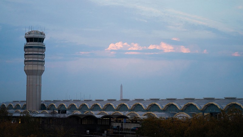 Breaking: POTUS Recommends ,000 Bonuses For Air Traffic Controllers Who Didn’t Take Time Off During Democrat Shutdown, Urges All Others To “Get Back To Work”