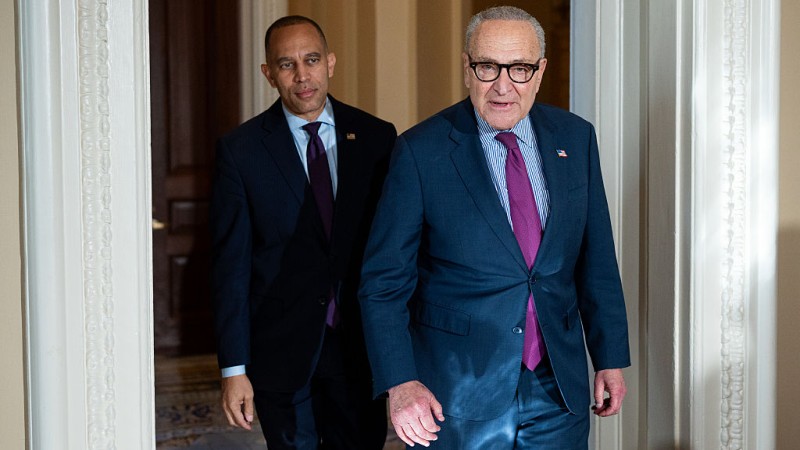 Breaking! Democrats Schumer & Jeffries Beg Trump For Meeting To End Government Shutdown