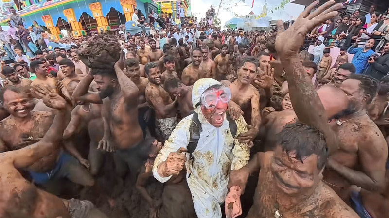 Video: Journalist Attends Indian Poop-Throwing Festival