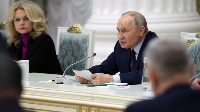 Watch Live: Russia Closing In On Major Ukrainian City, Putin Mulls Resuming Nuclear Tests As POTUS Pushes For Friday Peace Talks