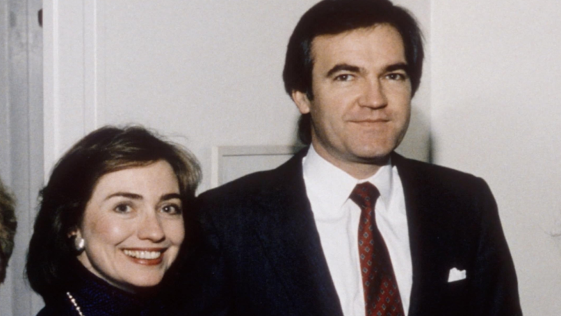 Jeffrey Epstein Said Hillary Clinton Was “Doing Naughties With Vince [Foster],” Who Was Killed Under EXTREMELY Suspicious Circumstances