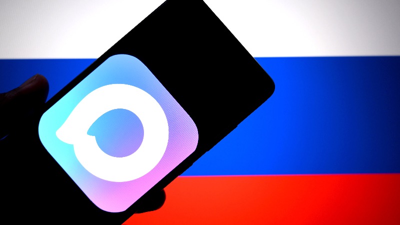 Russia Threatens To Block WhatsApp As Government Promotes State-Run MAX App