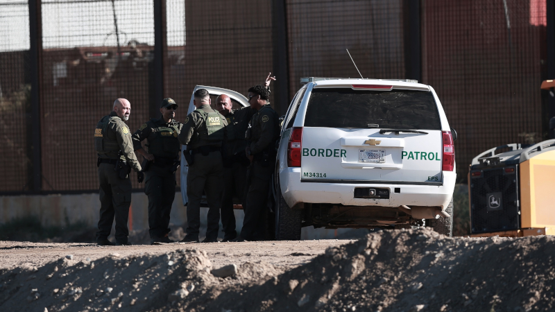 Illegal Alien Killed in “Struggle” With Border Patrol During Drug Smuggling Bust at Rio Grande