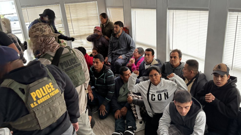 Border Patrol Finds Dozens of Illegals Hiding in Texas Trailer Home Border Patrol Finds Dozens of Illegals Hiding in Texas Trailer Home