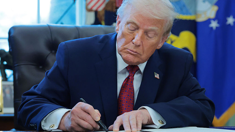Watch: Trump Signs Executive Order Designating Fentanyl as Weapon of Mass Destruction Watch: Trump Signs Executive Order Designating Fentanyl as Weapon of Mass Destruction