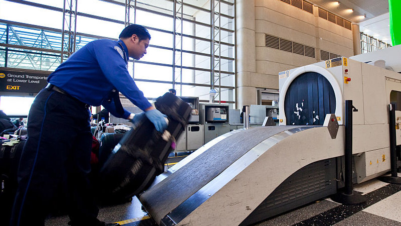 ‘Absolutely Blew My Mind’: Watch TSA Agents Spill Beans on Somali Men Flying Potentially Billions of Dollars Put of U.S. in Carry-on Luggage
