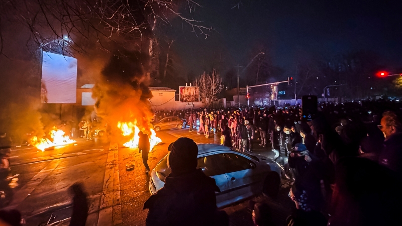 Trump: US Weighing Options over Iran