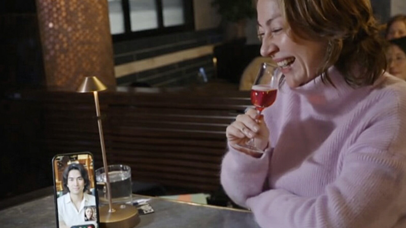 Dystopia: NYC Restaurant Hosts ‘One Plus Your AI Companion’ Valentine’s Event