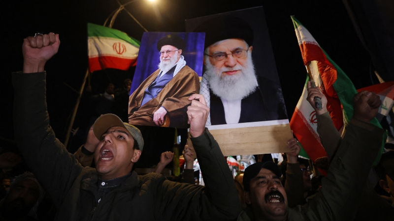 Iraqi Militia Attacks US Troops in Baghdad Iraqi Militia Attacks US Troops in Baghdad