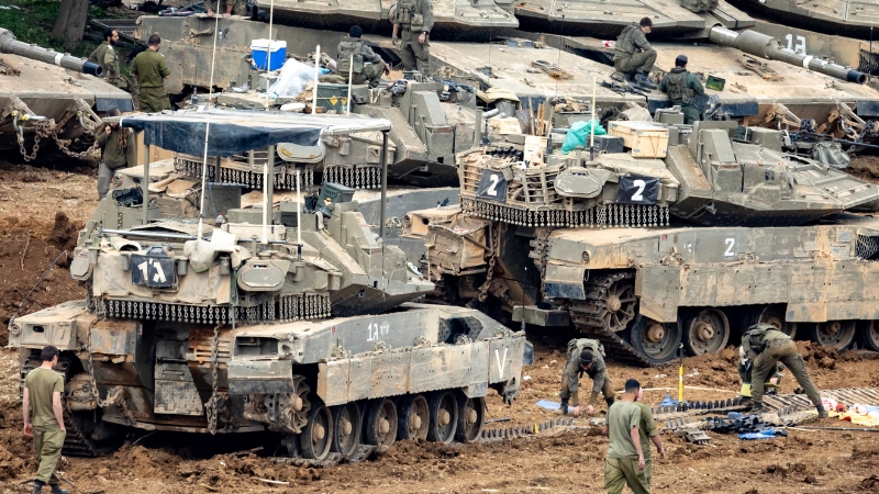 Israel Planning Huge Ground Invasion of Lebanon