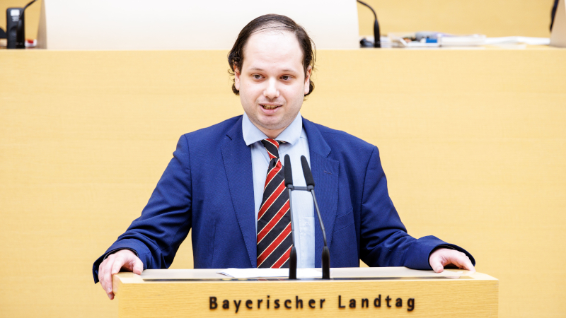 German Police Raid AfD Lawmaker’s Home Over Years-Old Social Media Posts