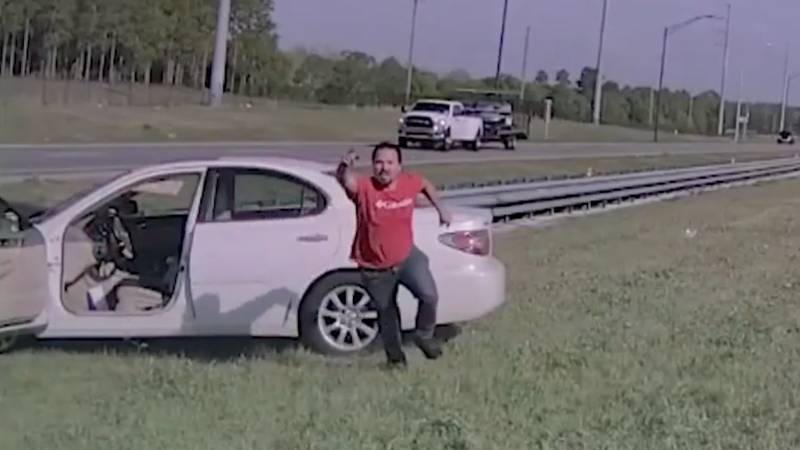 Shock Video: Good Samaritan Brutally Beaten by Crashed Motorist on Florida Highway